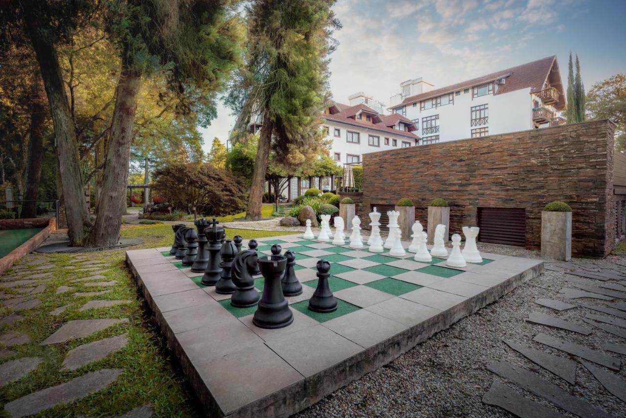 גראמדו Bavaria Sport Hotel מראה חיצוני תמונה The Chess Garden